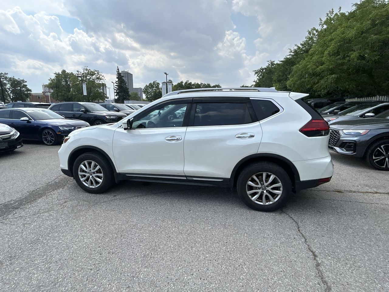 2017 Nissan Rogue in Thornhill, Ontario
