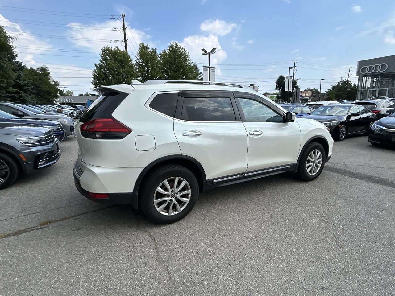 2017 Nissan Rogue in Thornhill, Ontario