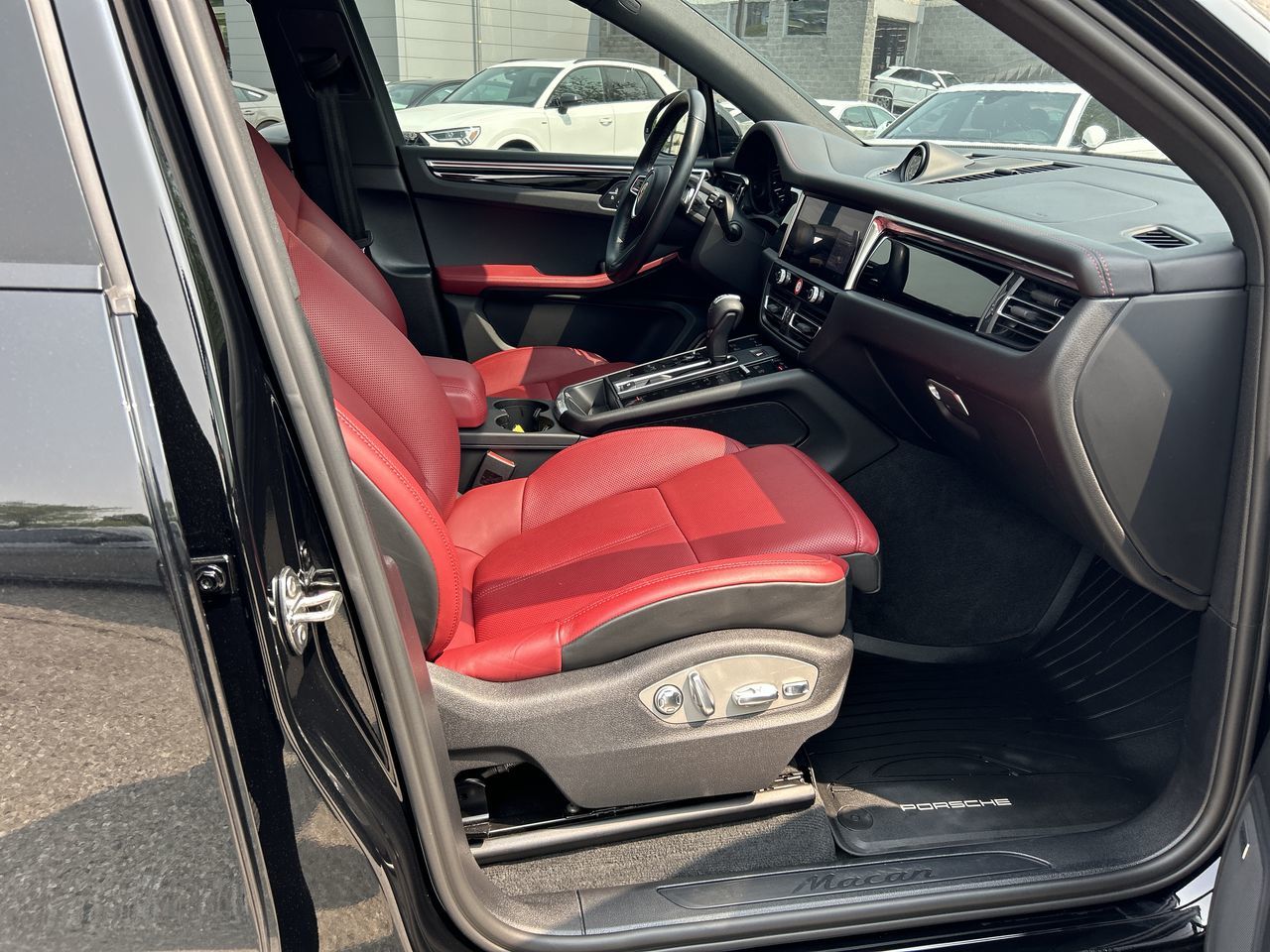 Porsche Macan  2022 à Thornhill, Ontario