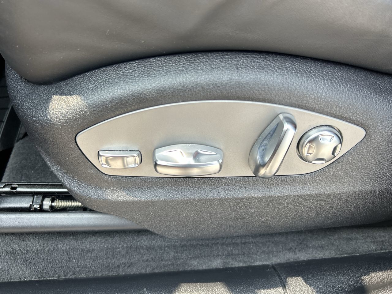 Porsche Macan  2022 à Thornhill, Ontario