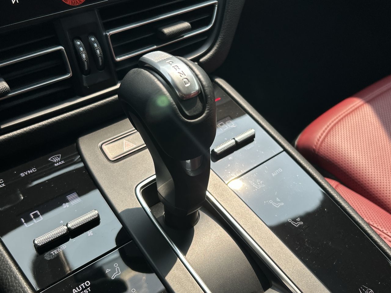 Porsche Macan  2022 à Thornhill, Ontario