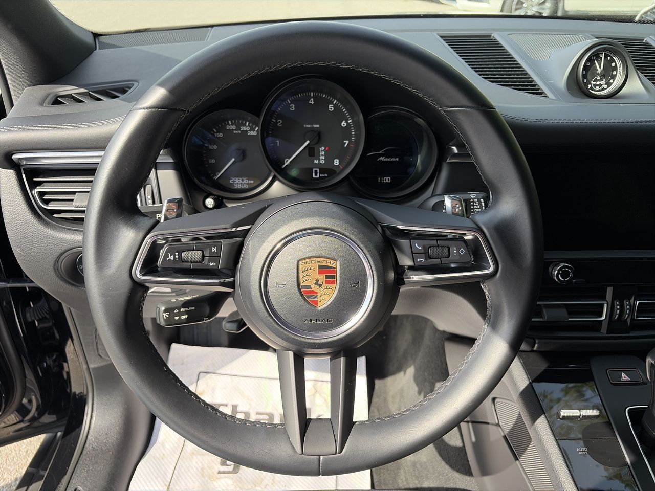 Porsche Macan  2022 à Thornhill, Ontario