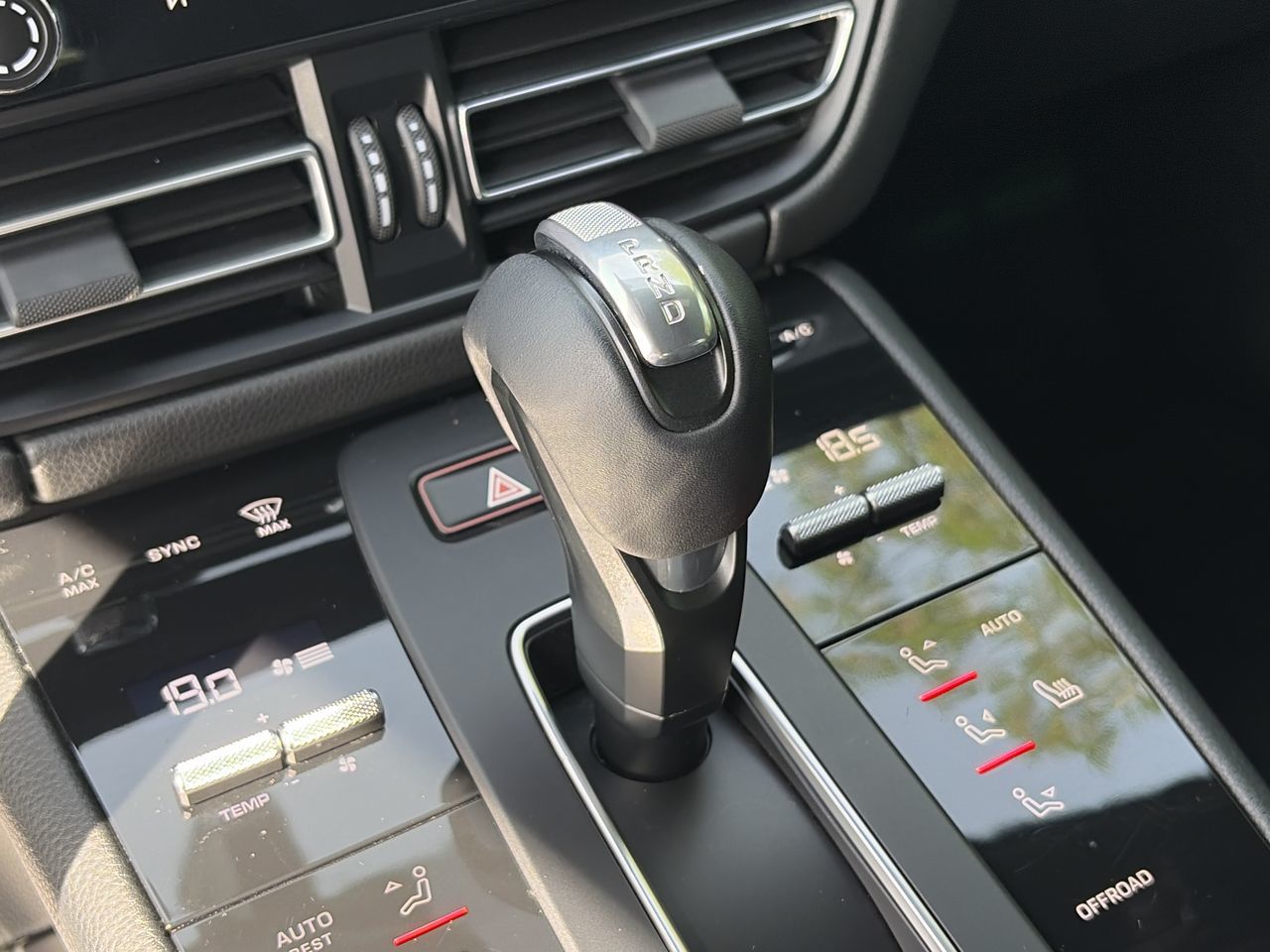 Porsche Macan  2022 à Thornhill, Ontario