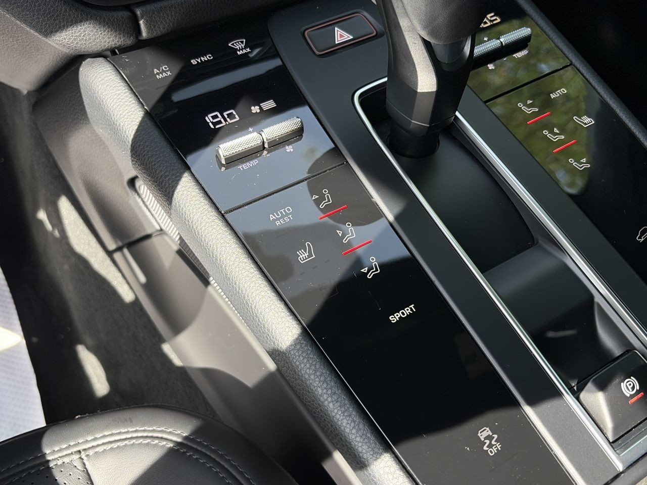 Porsche Macan  2022 à Thornhill, Ontario