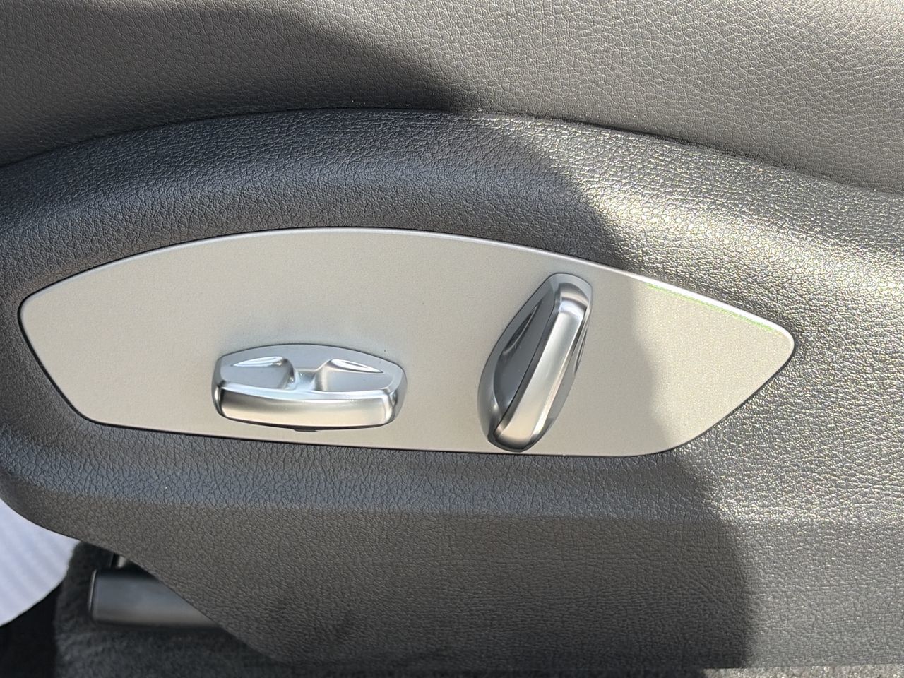 Porsche Macan  2022 à Thornhill, Ontario
