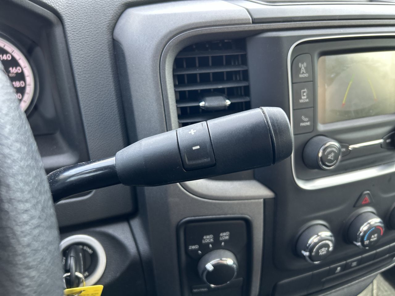 Ram 1500 Crew Cab 4x4  2018 à Thornhill, Ontario