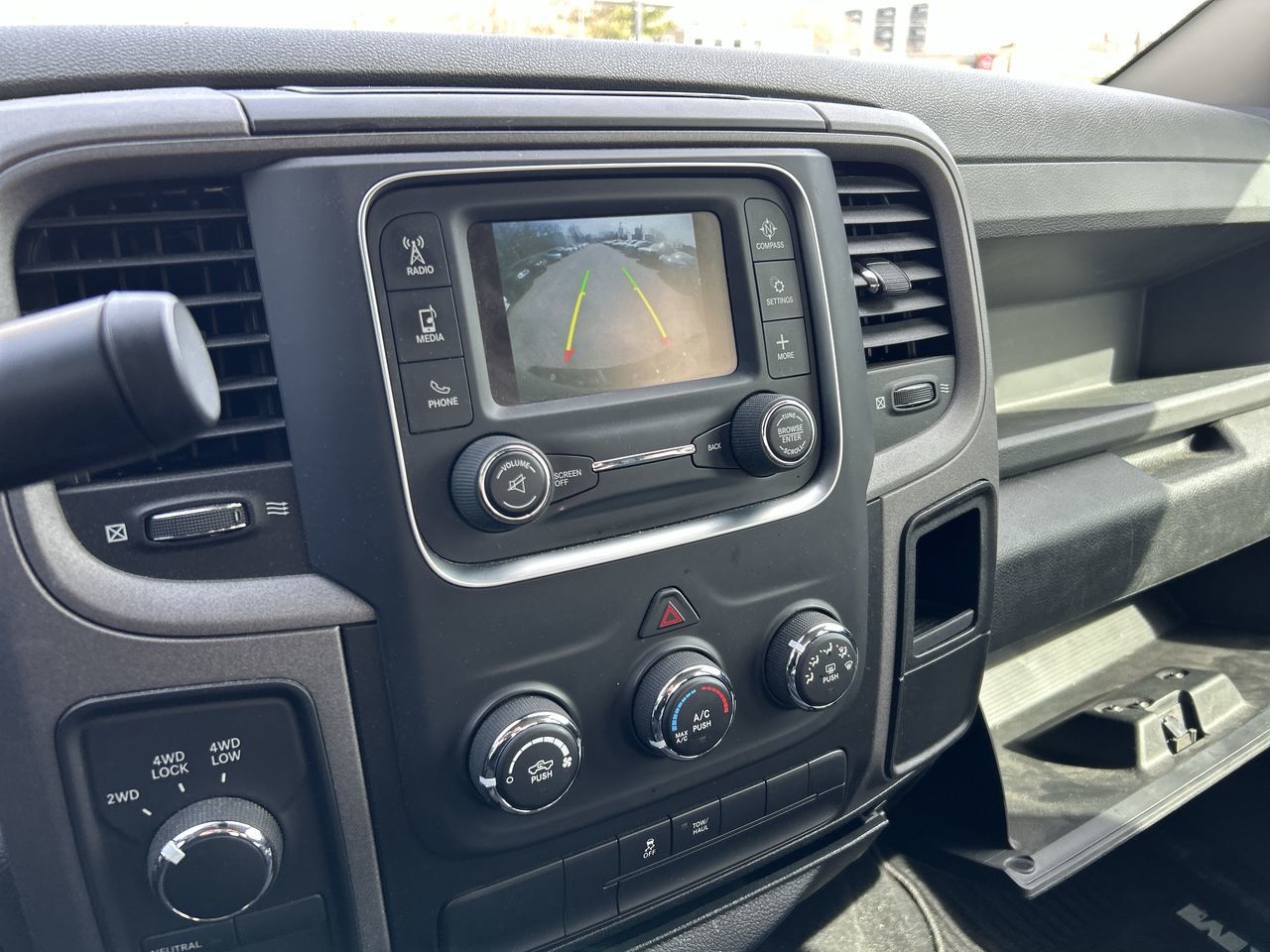 Ram 1500 Crew Cab 4x4  2018 à Thornhill, Ontario