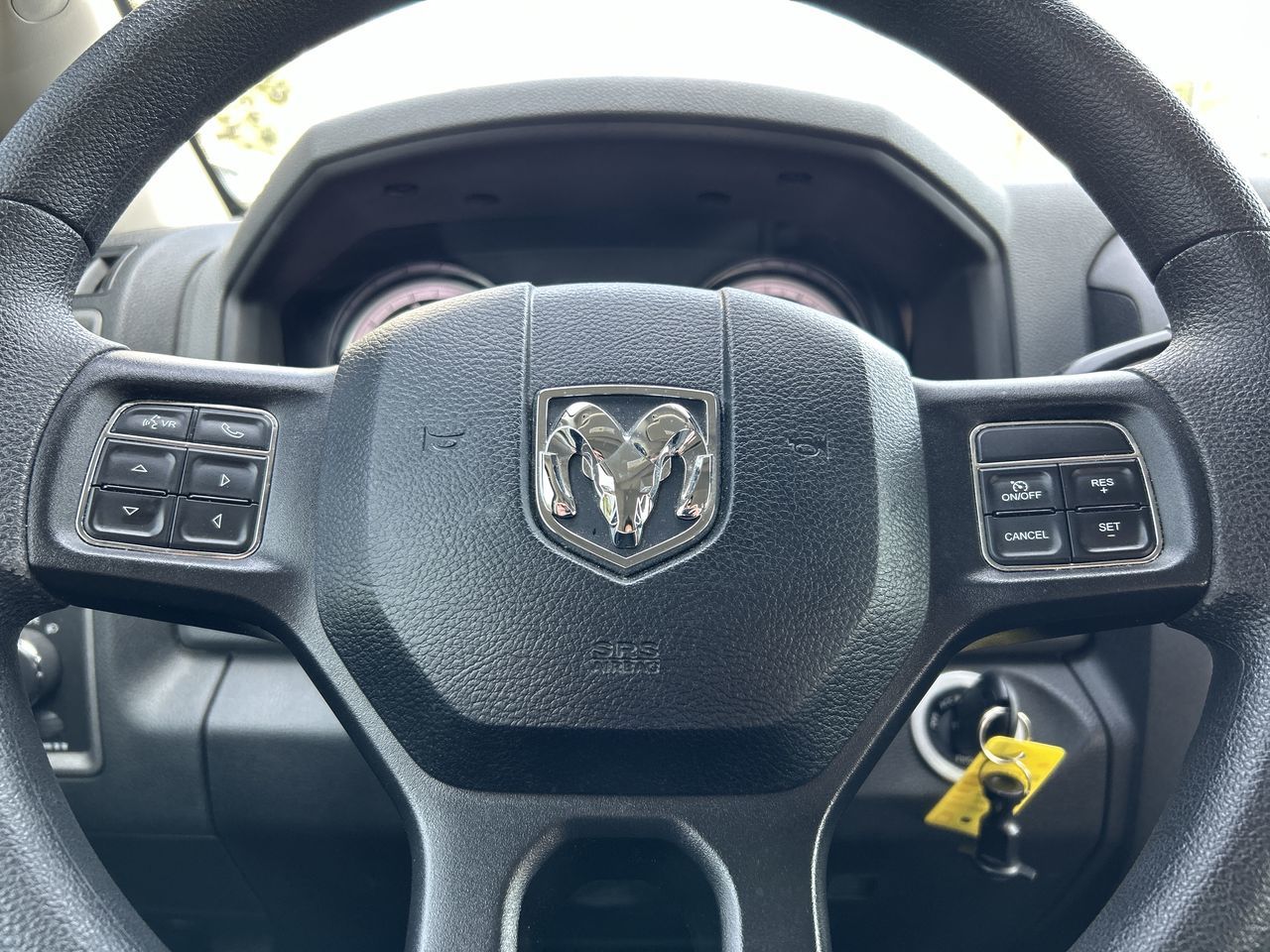 Ram 1500 Crew Cab 4x4  2018 à Thornhill, Ontario