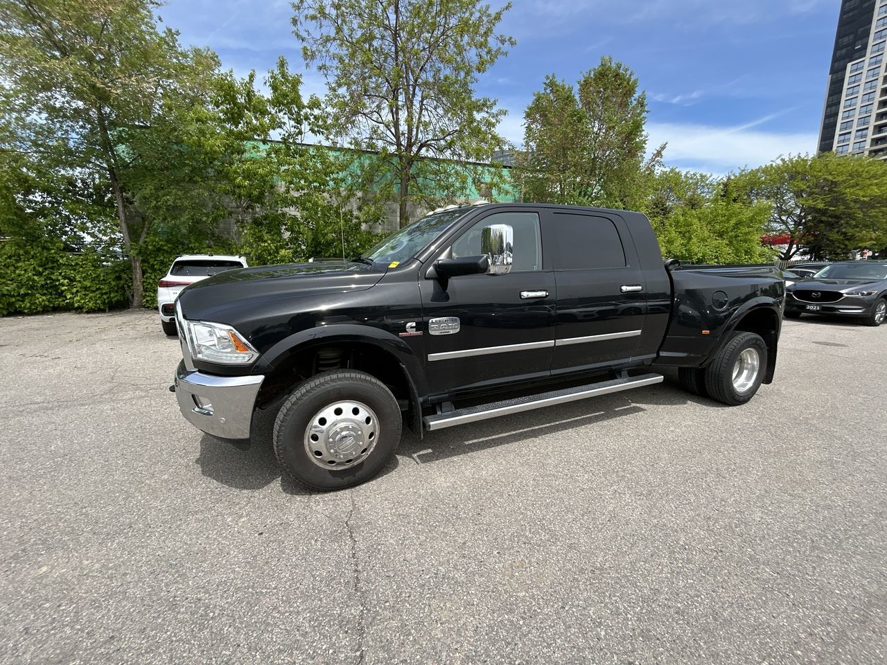 2017 Ram RAM 3500 Mega Cab 4x4 in Thornhill, Ontario