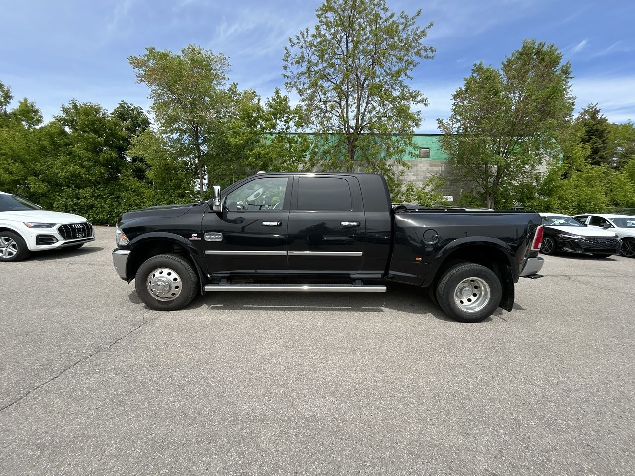 2017 Ram RAM 3500 Mega Cab 4x4 in Thornhill, Ontario
