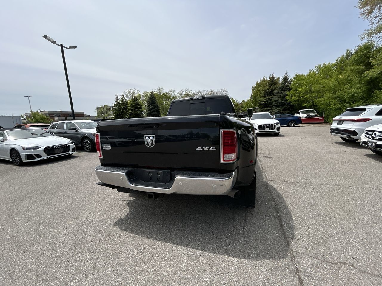 2017 Ram RAM 3500 Mega Cab 4x4 in Thornhill, Ontario