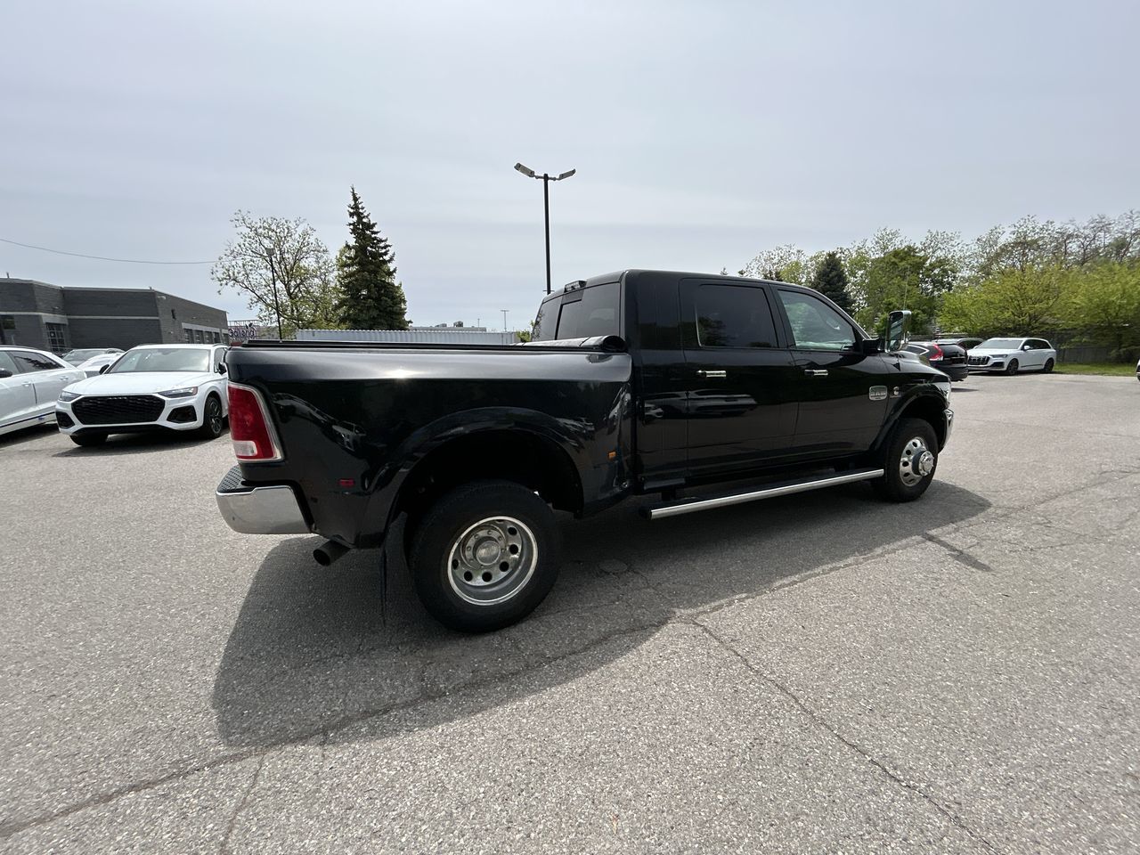 2017 Ram RAM 3500 Mega Cab 4x4 in Thornhill, Ontario