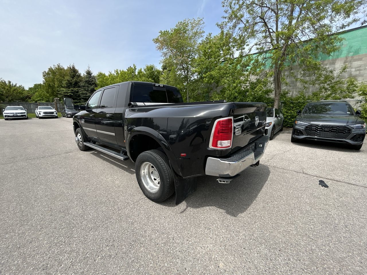 2017 Ram RAM 3500 Mega Cab 4x4 in Thornhill, Ontario