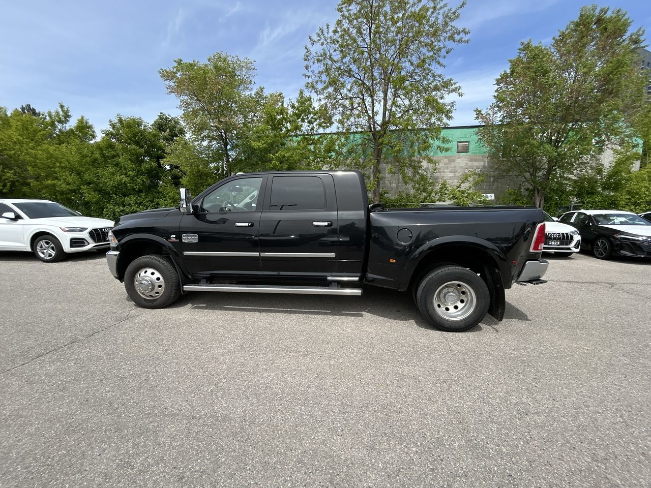 2017 Ram RAM 3500 Mega Cab 4x4 in Thornhill, Ontario