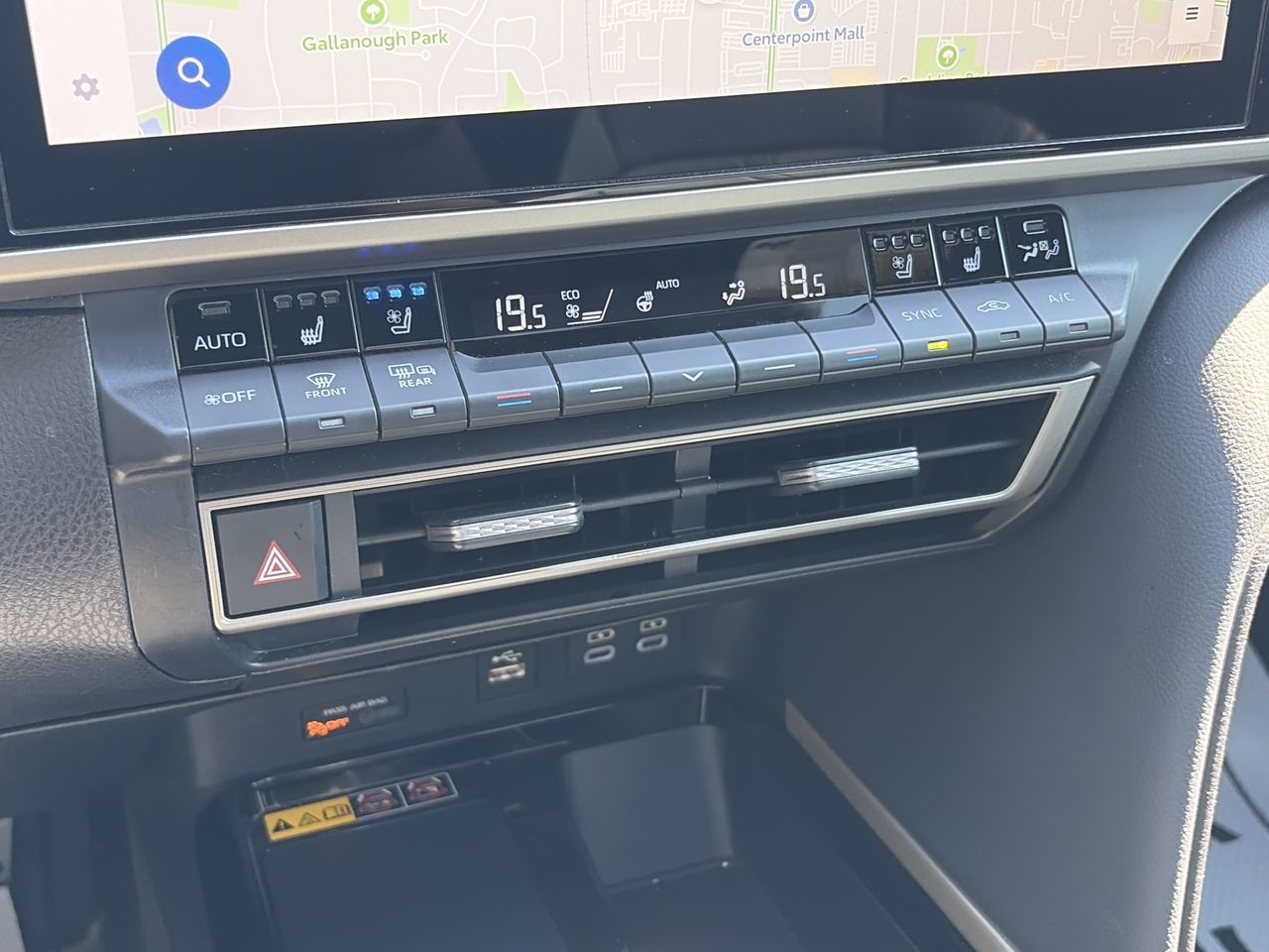 Toyota Camry Hybrid  2025 à Thornhill, Ontario