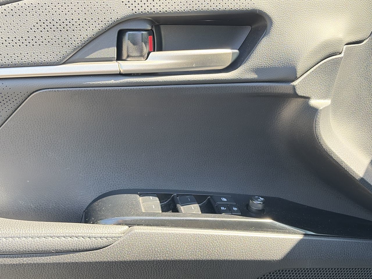 Toyota Camry Hybrid  2025 à Thornhill, Ontario