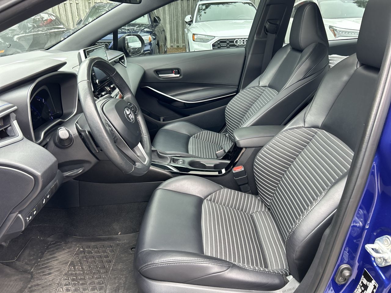 2020 Toyota Corolla in Thornhill, Ontario