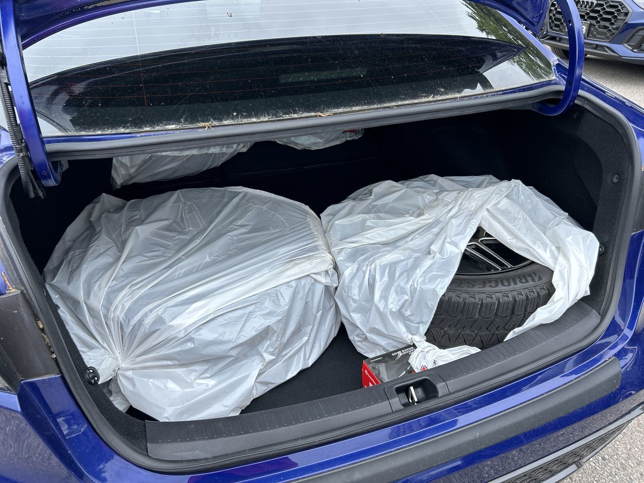 2020 Toyota Corolla in Thornhill, Ontario