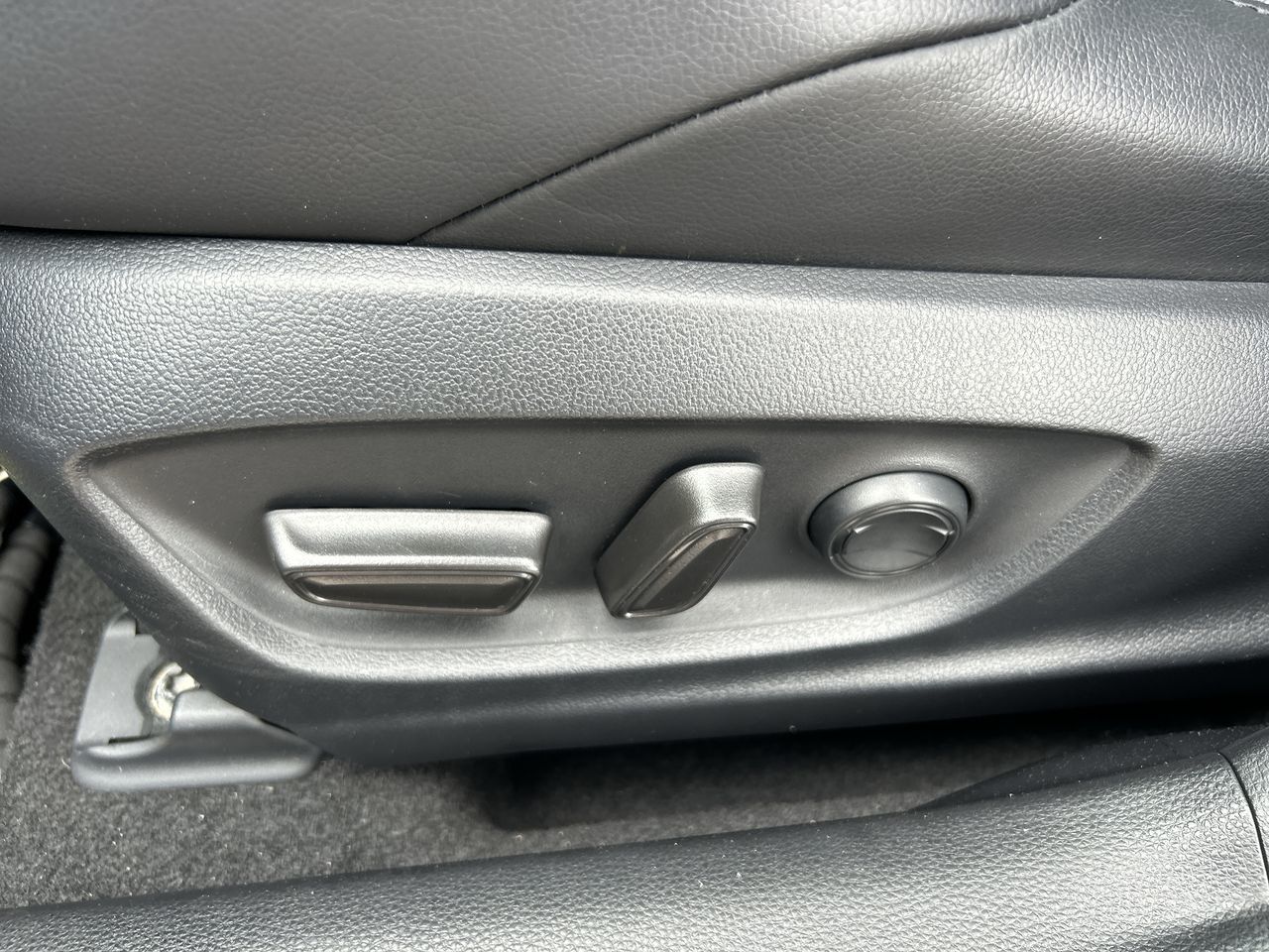 2020 Toyota Corolla in Thornhill, Ontario