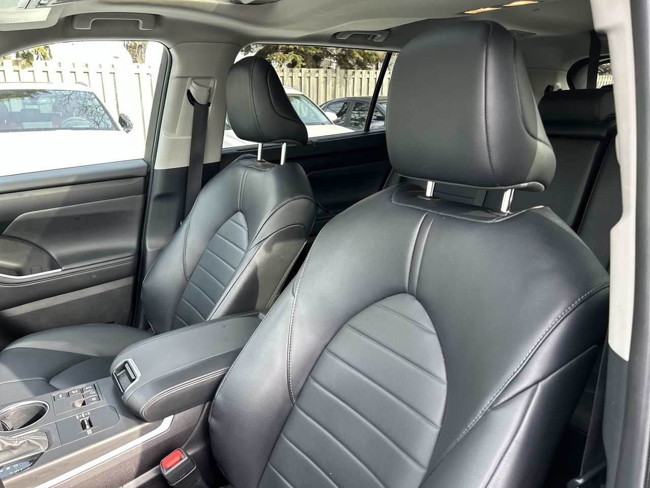 Toyota Highlander Hybrid  2025 à Thornhill, Ontario