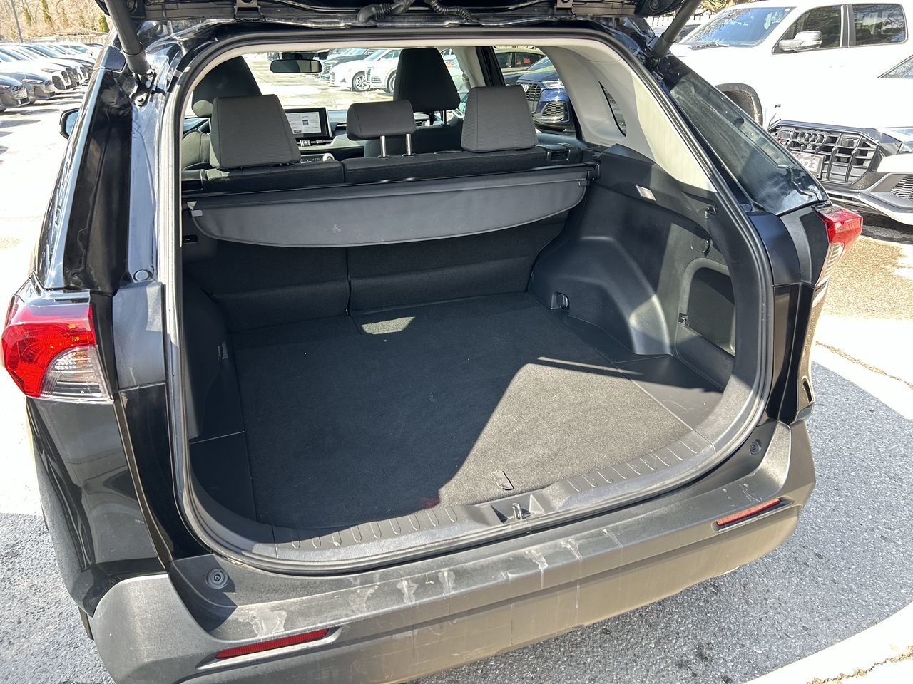 Toyota RAV4 Hybrid  2024 à Thornhill, Ontario