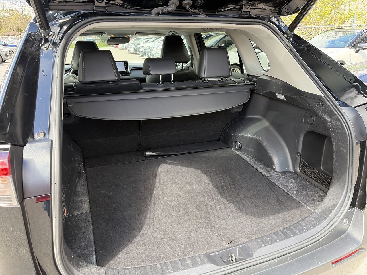 2021 Toyota RAV4 in Thornhill, Ontario