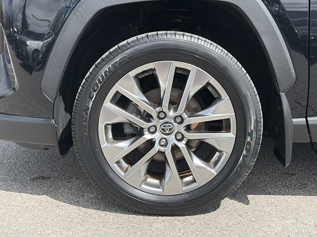 2021 Toyota RAV4 in Thornhill, Ontario
