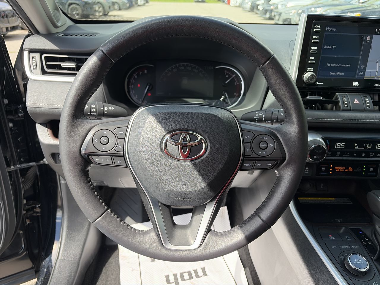 2021 Toyota RAV4 in Thornhill, Ontario