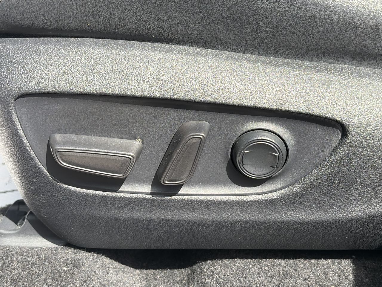 2021 Toyota RAV4 in Thornhill, Ontario