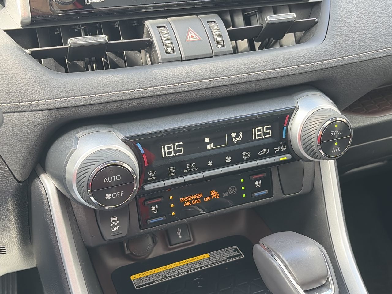 2021 Toyota RAV4 in Thornhill, Ontario