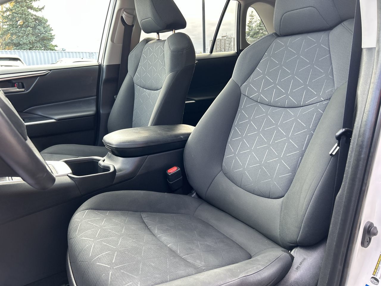 Toyota RAV4  2022 à Thornhill, Ontario