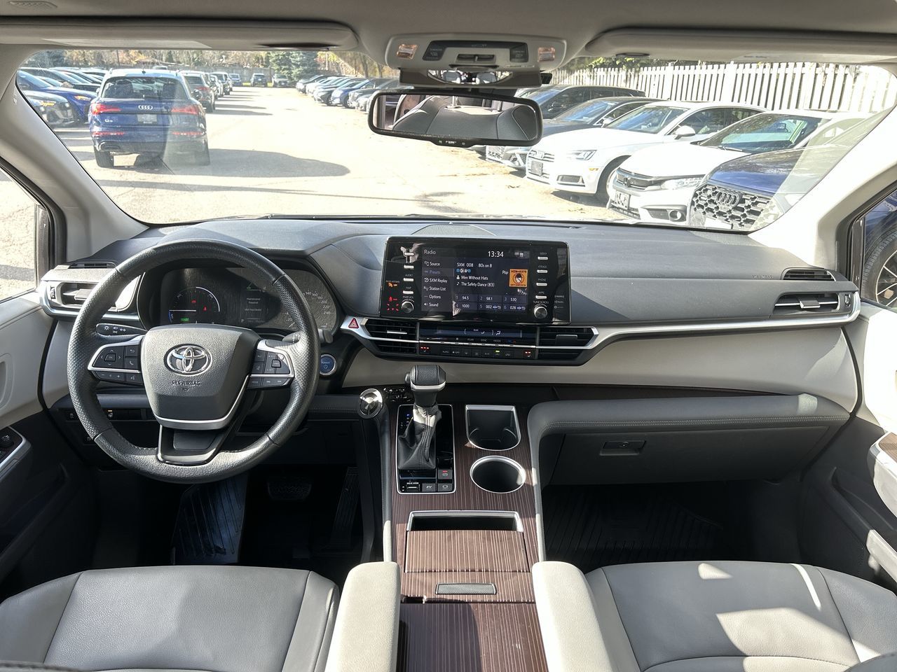 Toyota Sienna Hybrid  2021 à Thornhill, Ontario