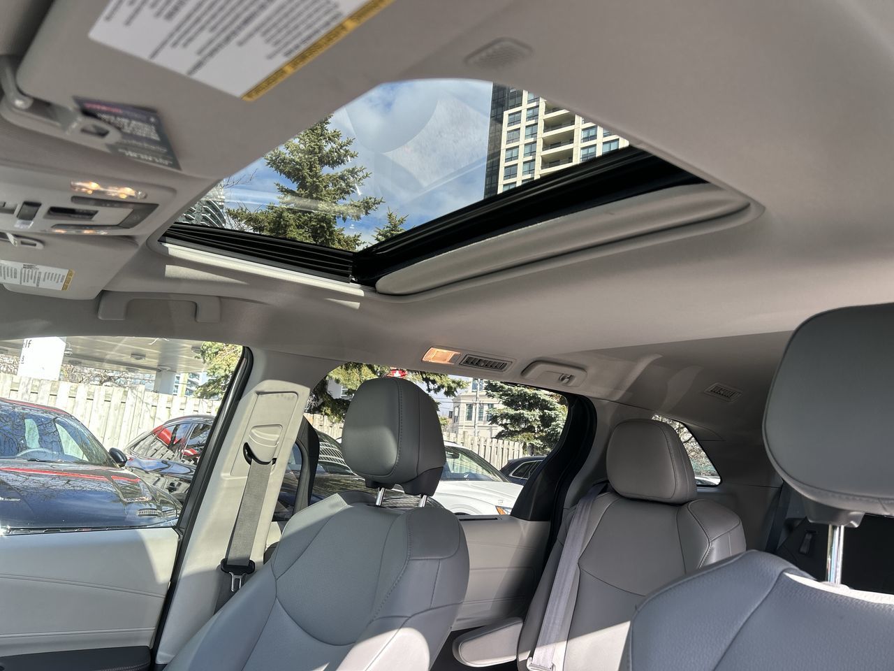 Toyota Sienna Hybrid  2021 à Thornhill, Ontario