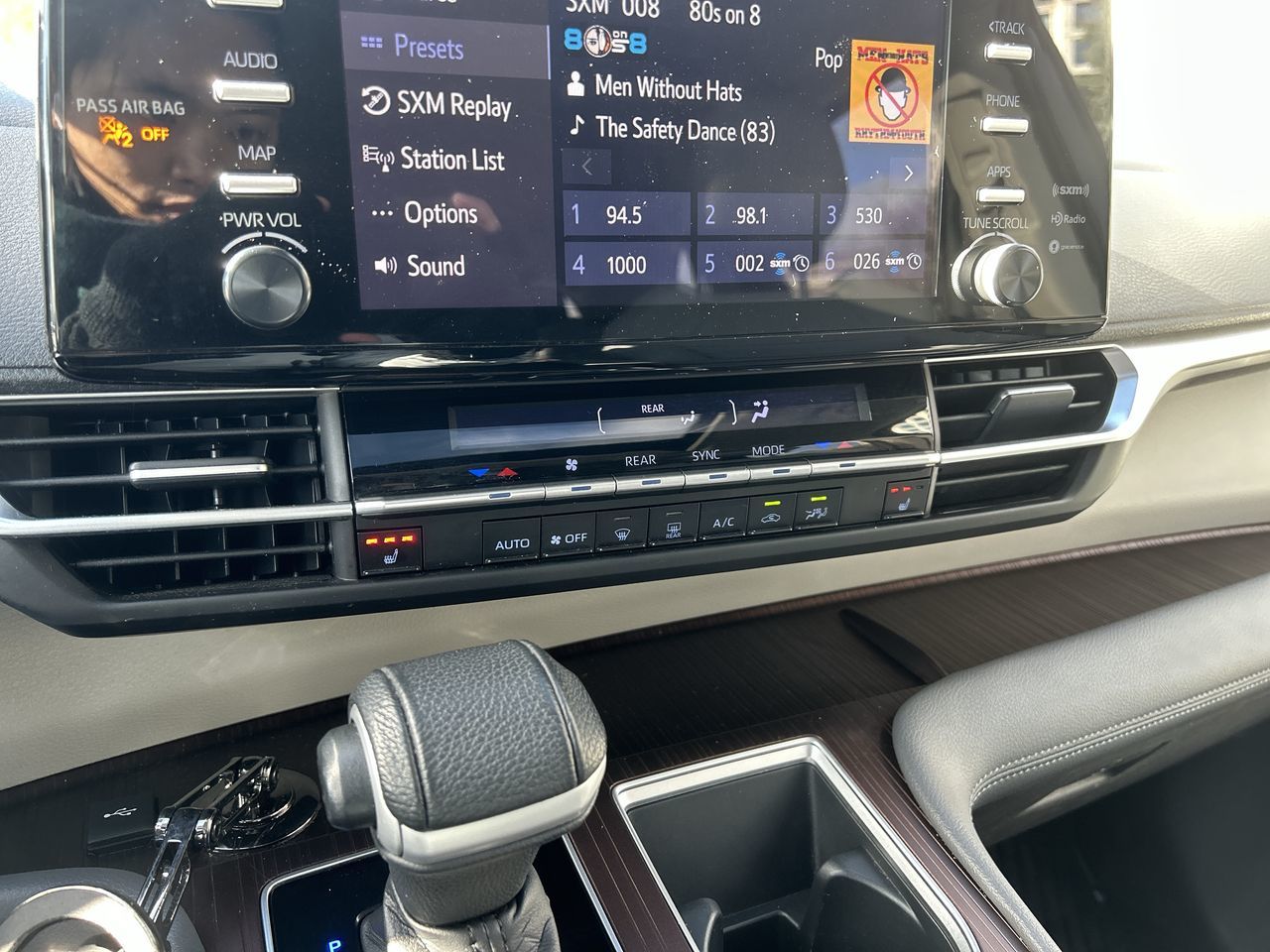 Toyota Sienna Hybrid  2021 à Thornhill, Ontario