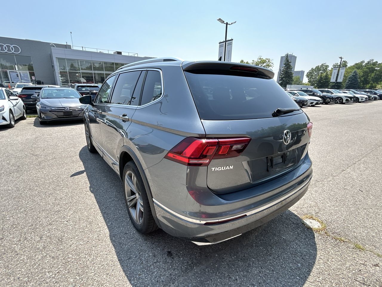 Volkswagen Tiguan  2021 à Thornhill, Ontario
