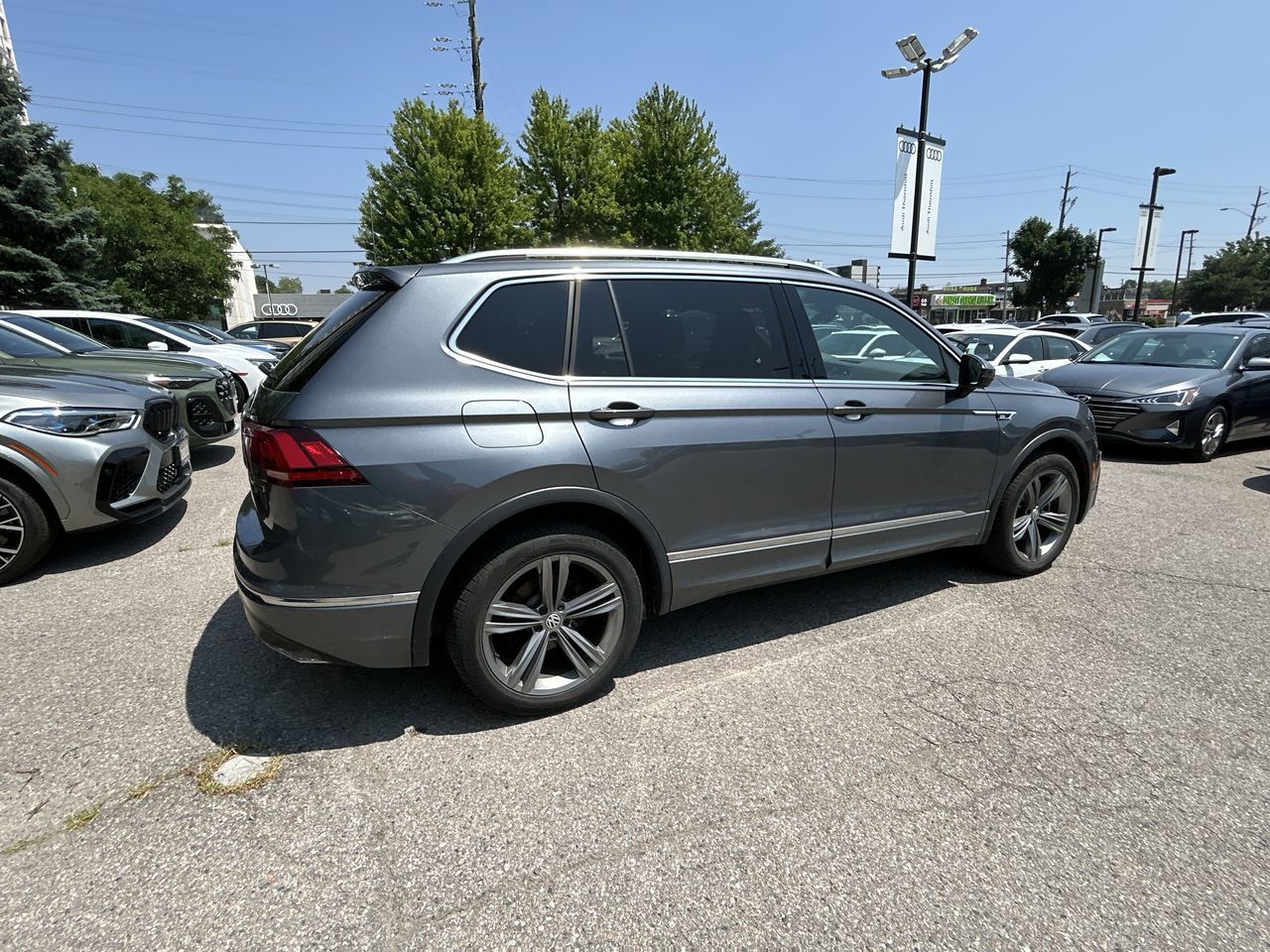 Volkswagen Tiguan  2021 à Thornhill, Ontario