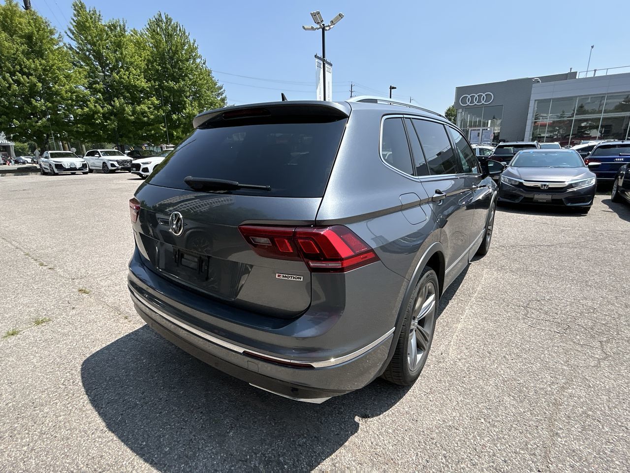 Volkswagen Tiguan  2021 à Thornhill, Ontario