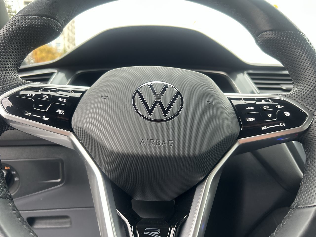 2022 Volkswagen Tiguan in Thornhill, Ontario