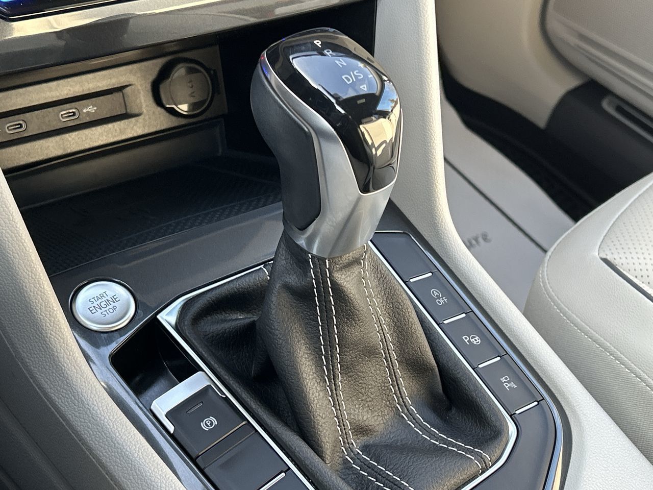 2022 Volkswagen Tiguan in Thornhill, Ontario