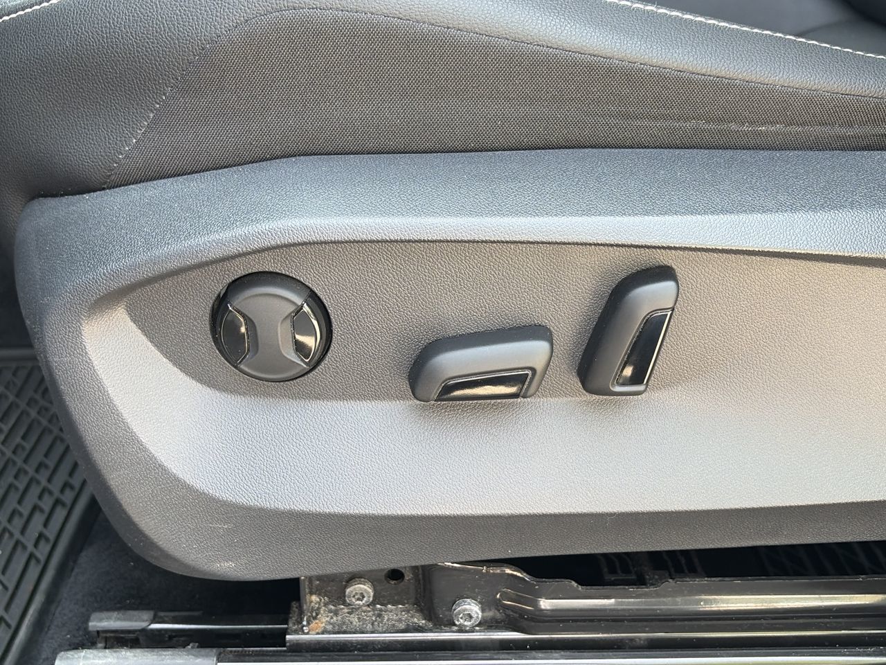 Volkswagen Tiguan  2022 à Thornhill, Ontario