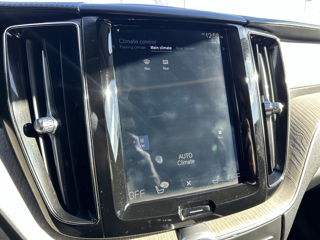 Volvo XC60  2019 à Thornhill, Ontario