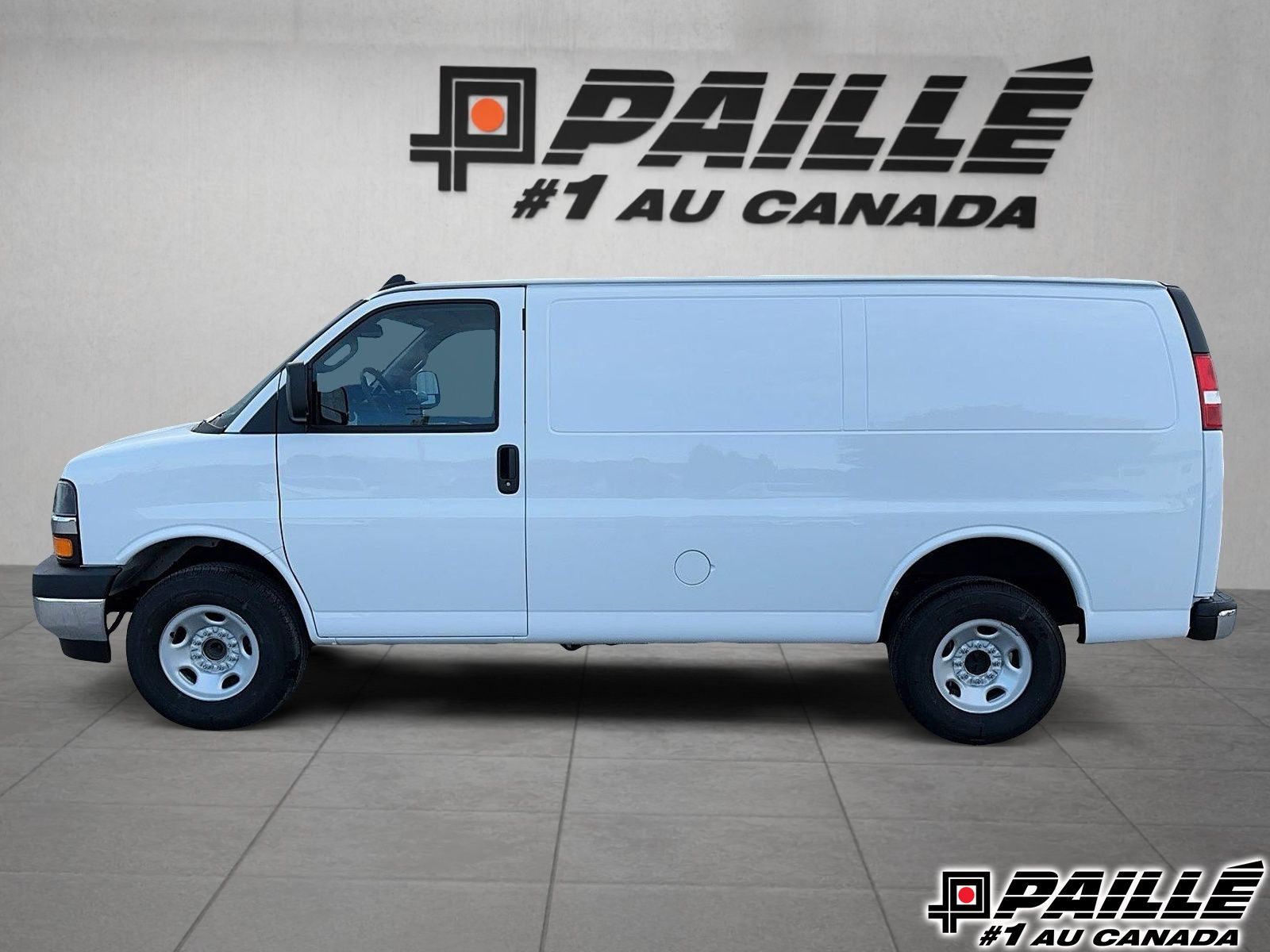 2024 Chevrolet Express Cargo 2500 in Berthierville, Quebec