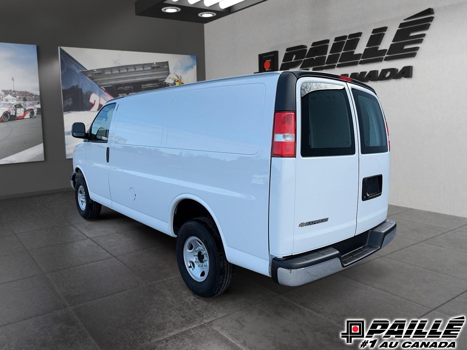 2024 Chevrolet Express Cargo 2500 in Berthierville, Quebec