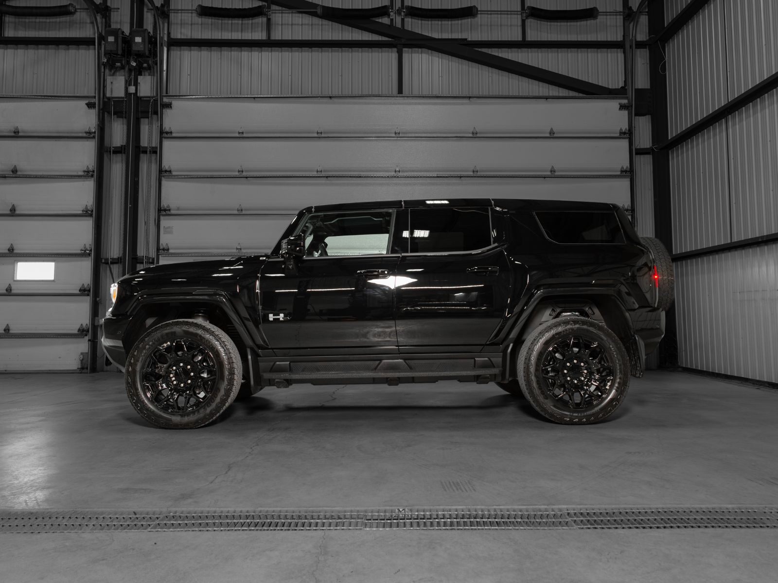 2026 GMC Hummer EV SUV in Berthierville, Quebec