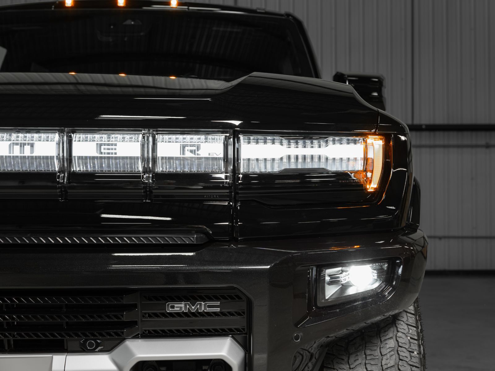 2026 GMC Hummer EV SUV in Berthierville, Quebec
