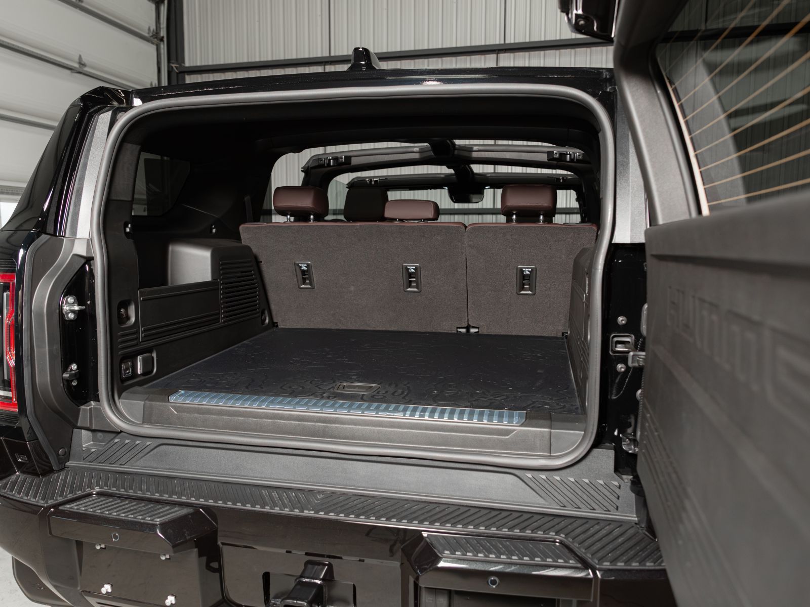2026 GMC Hummer EV SUV in Berthierville, Quebec
