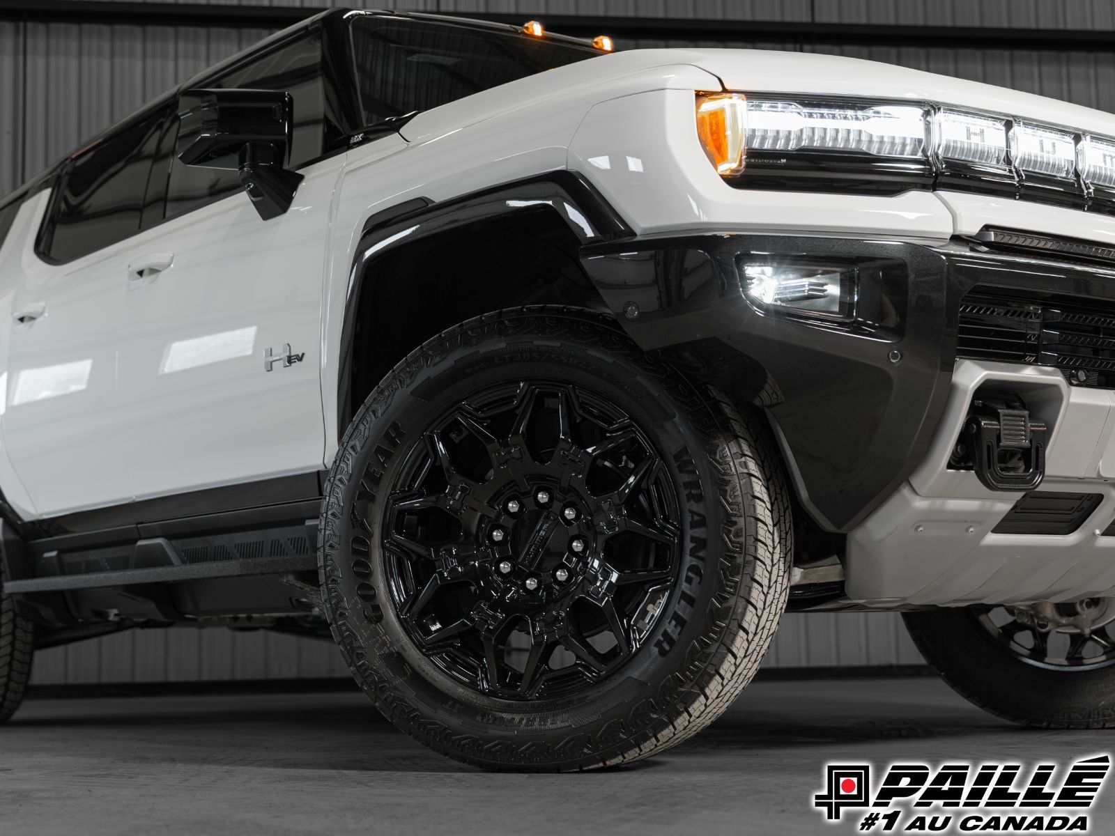 2026 GMC Hummer EV SUV in Berthierville, Quebec