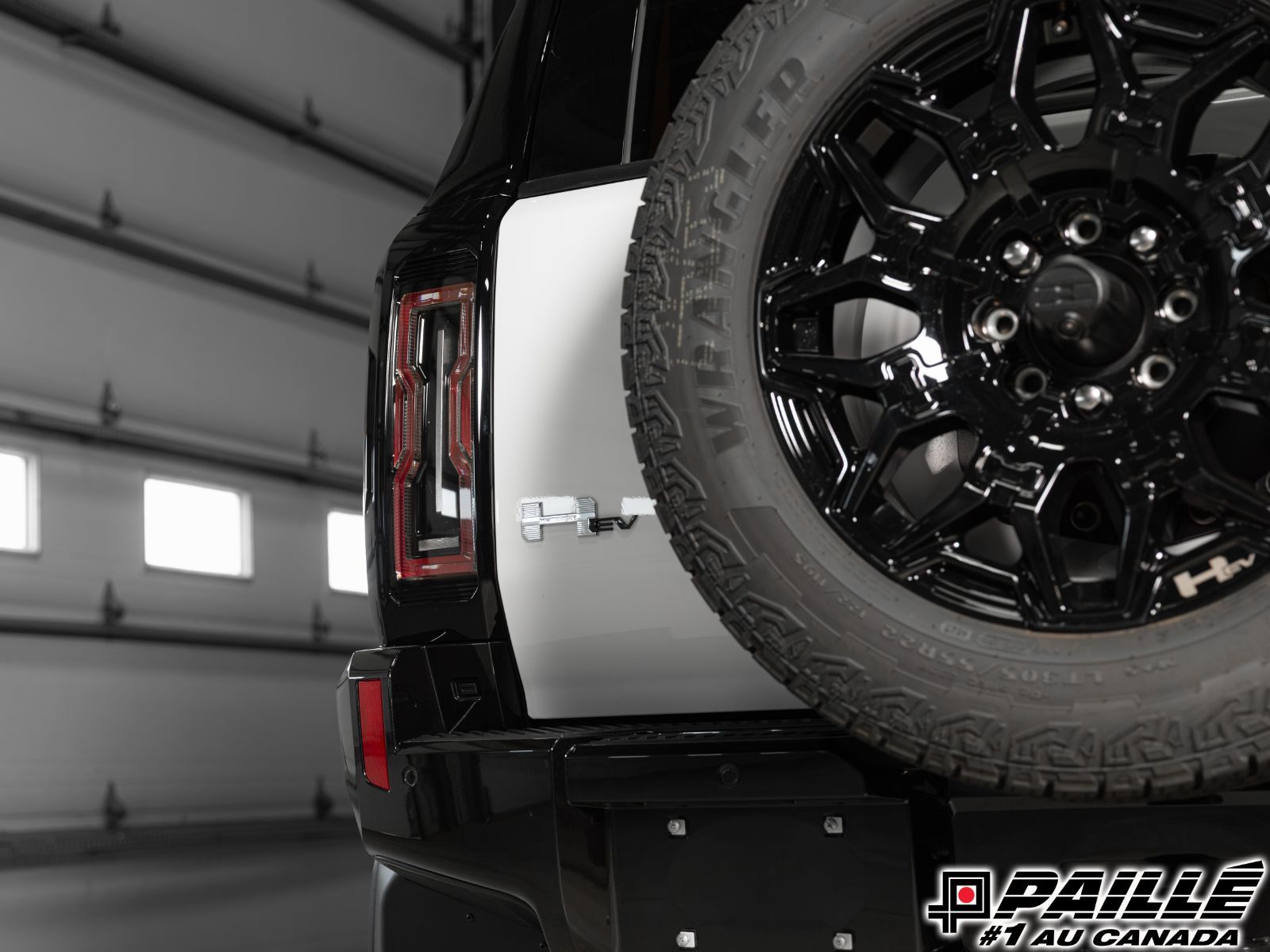 2026 GMC Hummer EV SUV in Berthierville, Quebec
