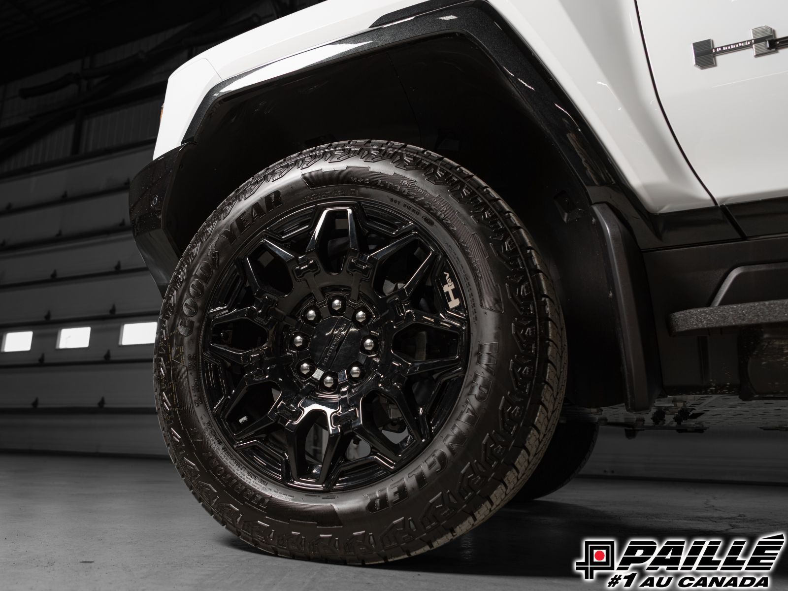 2026 GMC Hummer EV SUV in Berthierville, Quebec