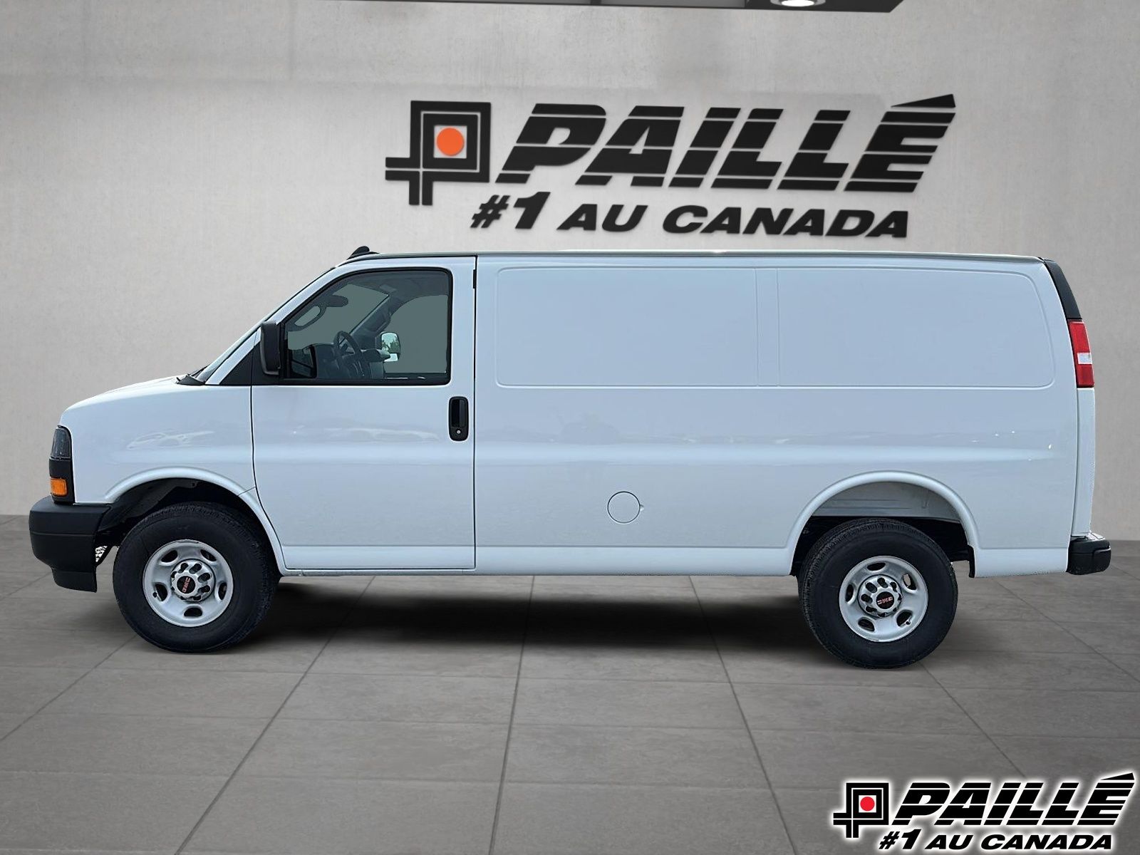 GMC Savana cargo 3500  2025 à Berthierville, Québec